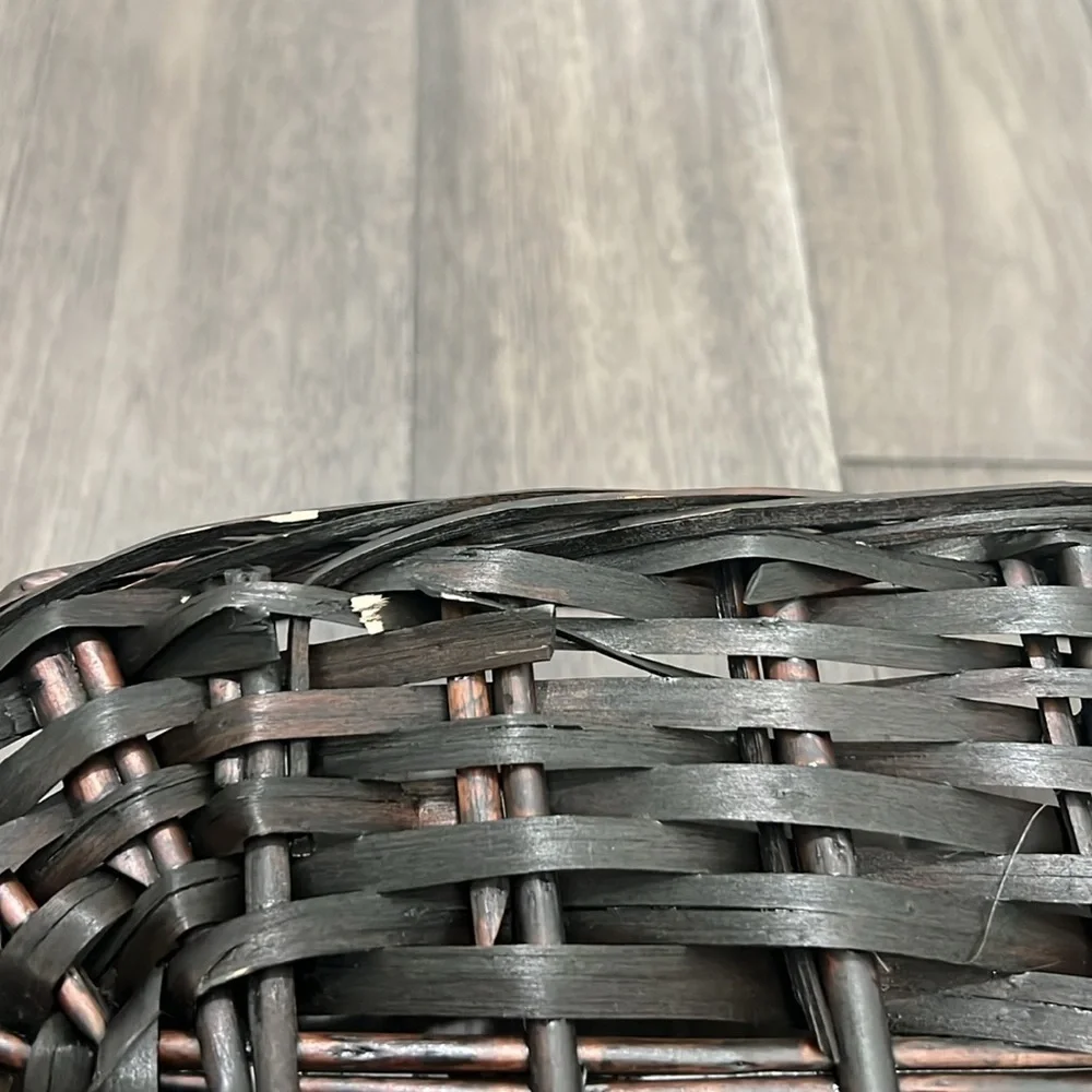 Weaved multicolor basket